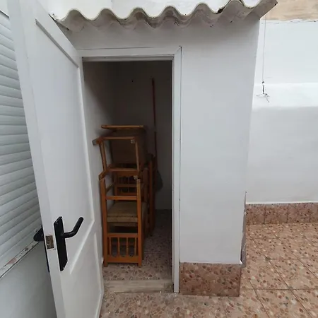 Peaceful 4-6 Person With Patio, Close To Amenities