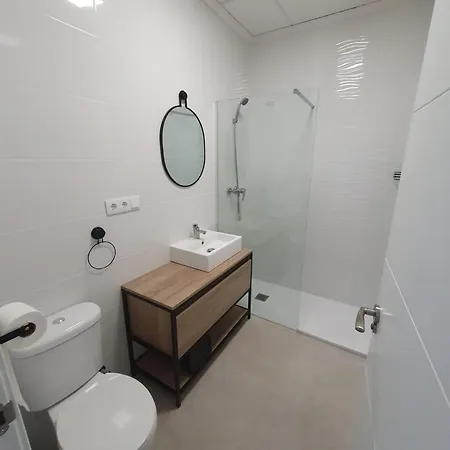 Peaceful 4-6 Person With Patio, Close To Amenities