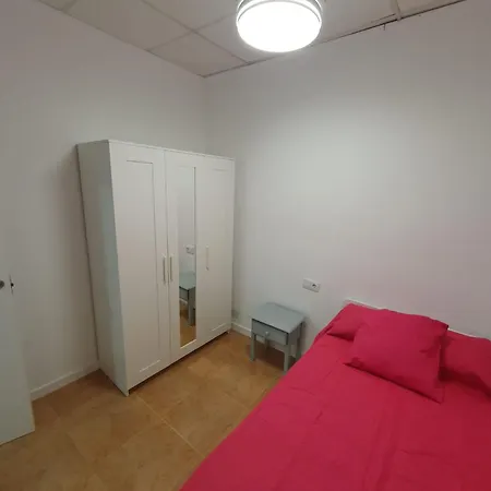 Peaceful 4-6 Person With Patio, Close To Amenities Holiday home Torrevieja