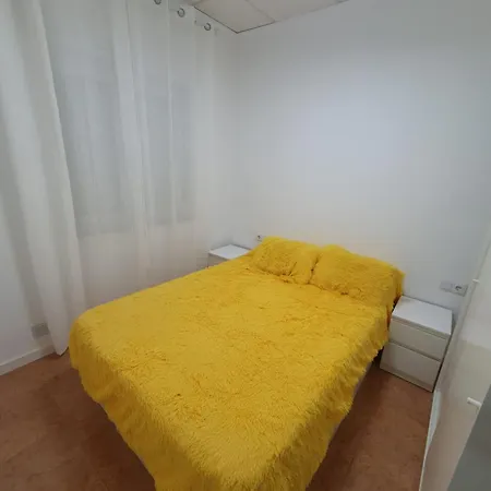 Peaceful 4-6 Person With Patio, Close To Amenities Torrevieja